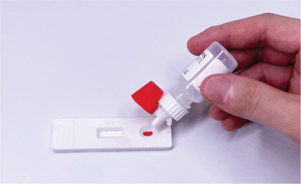加一滴稀釋液到樣品槽(S) 上,記錄當下時間。